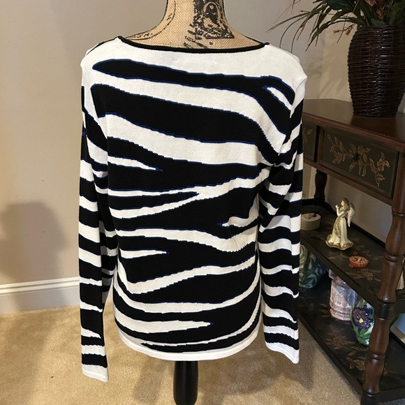 NWT Dana. Buchman sweater - Picture 4 of 7